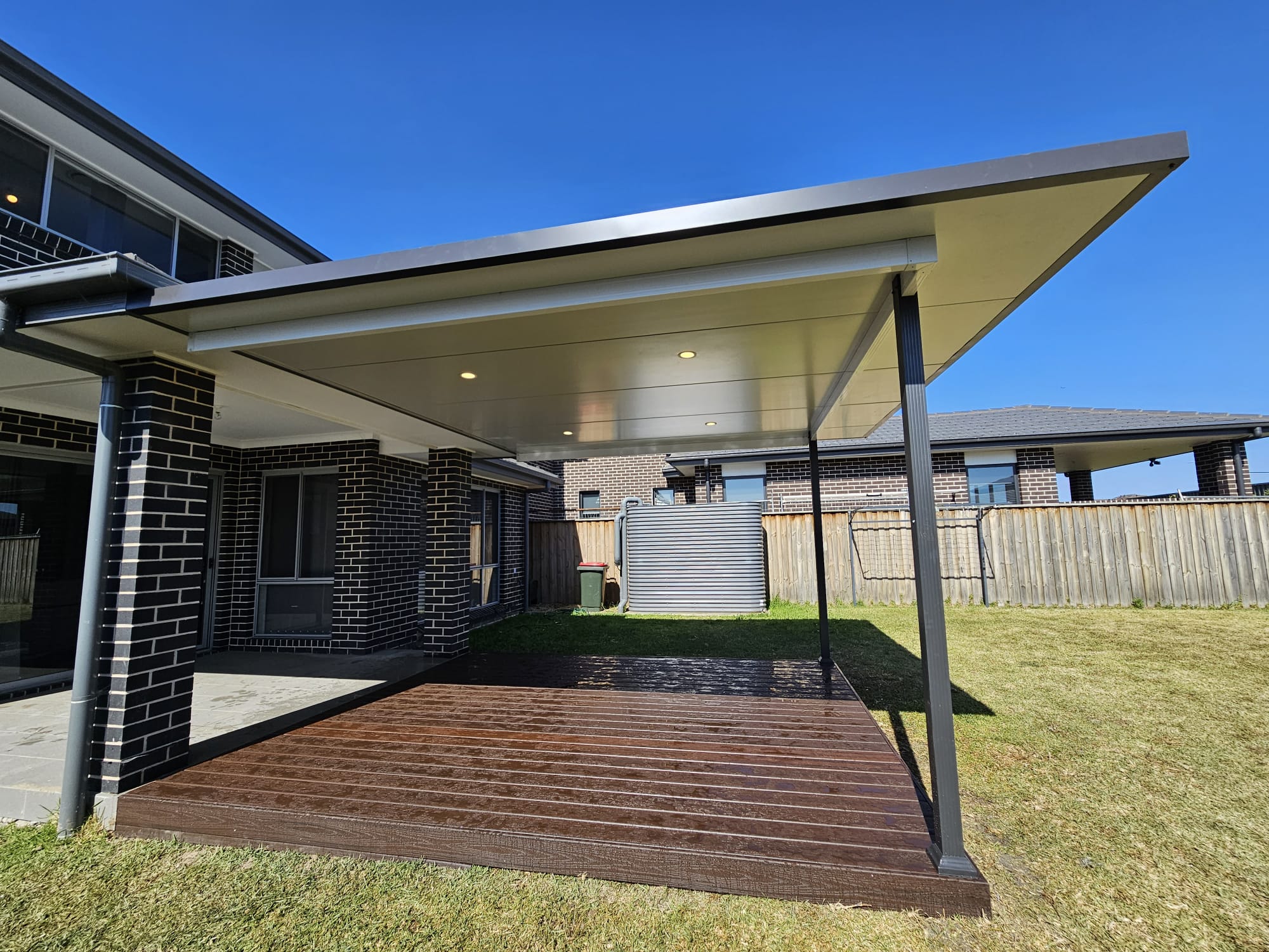 insulated roofing panel1